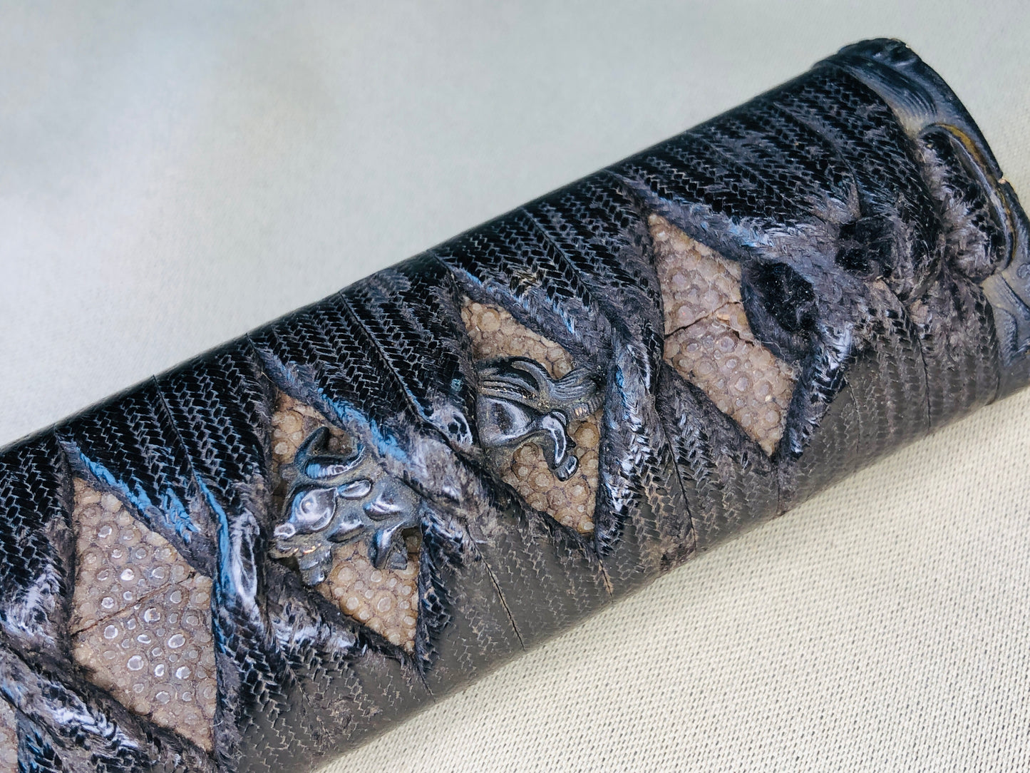 Y4219 TSUKA Wakizashi samurai sword wave koi fish Koshirae tsuba antique Katana