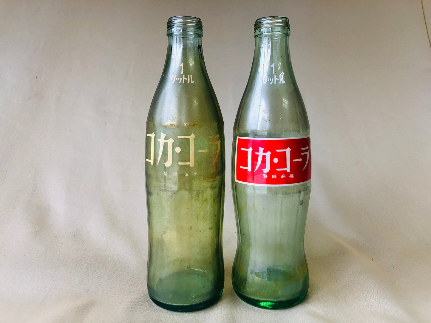Y4281 BOTTLE Coca-Cola empty 1 liter soda set Japanese antique vintage Japan