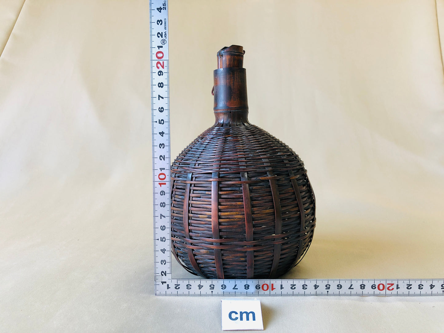 Y4341 Bamboo Woven Basket Flower vase box Japan antique vintage decor interior