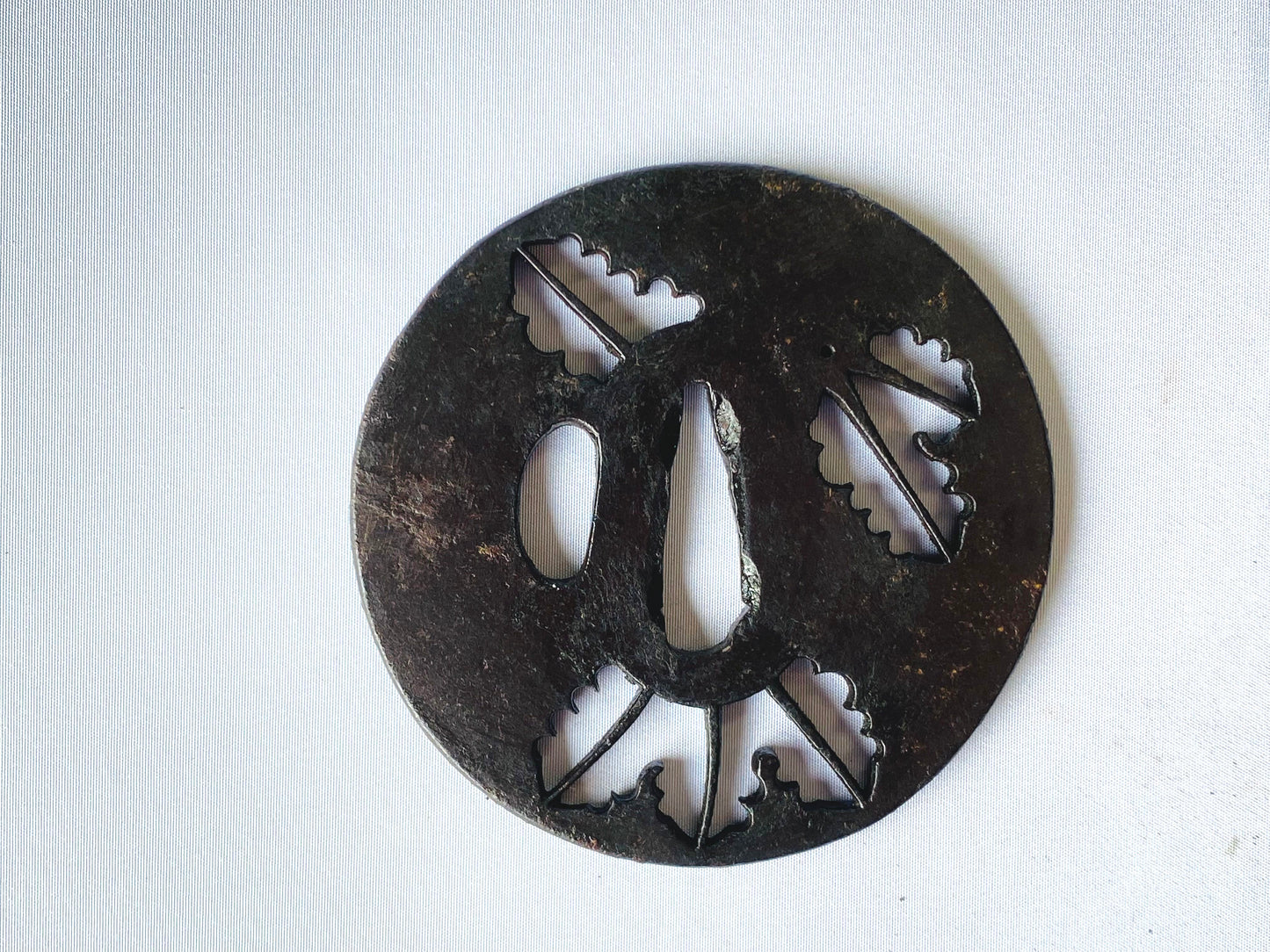 Y4568 TSUBA openwork sword guard Japan samurai katana koshirae edo antique
