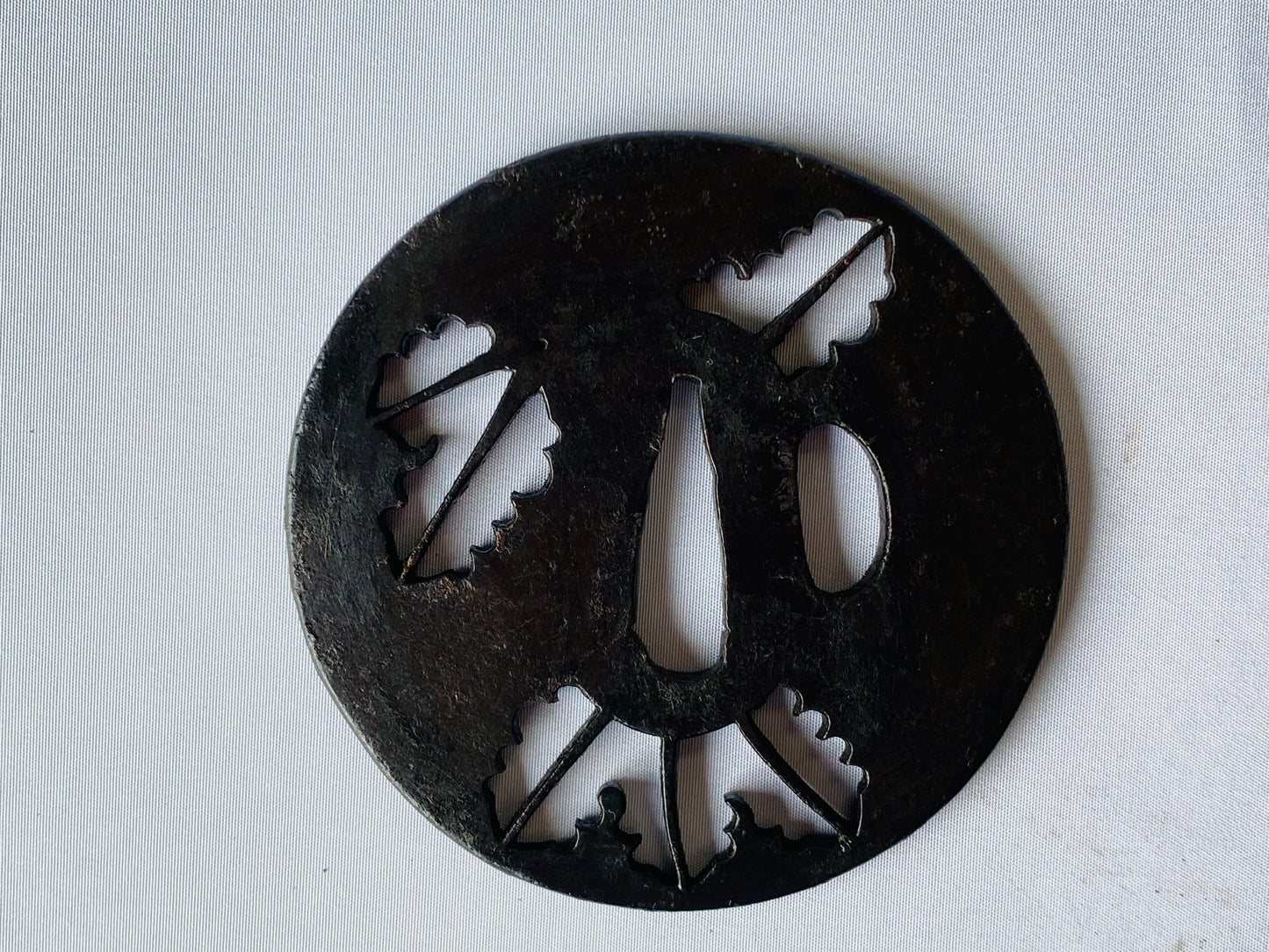 Y4568 TSUBA openwork sword guard Japan samurai katana koshirae edo antique