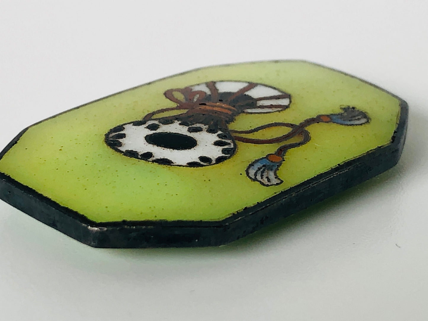 Y4603 OBIDOME Cloisonne Sash Clip brooch hand drum Japan Kimono antique vintage