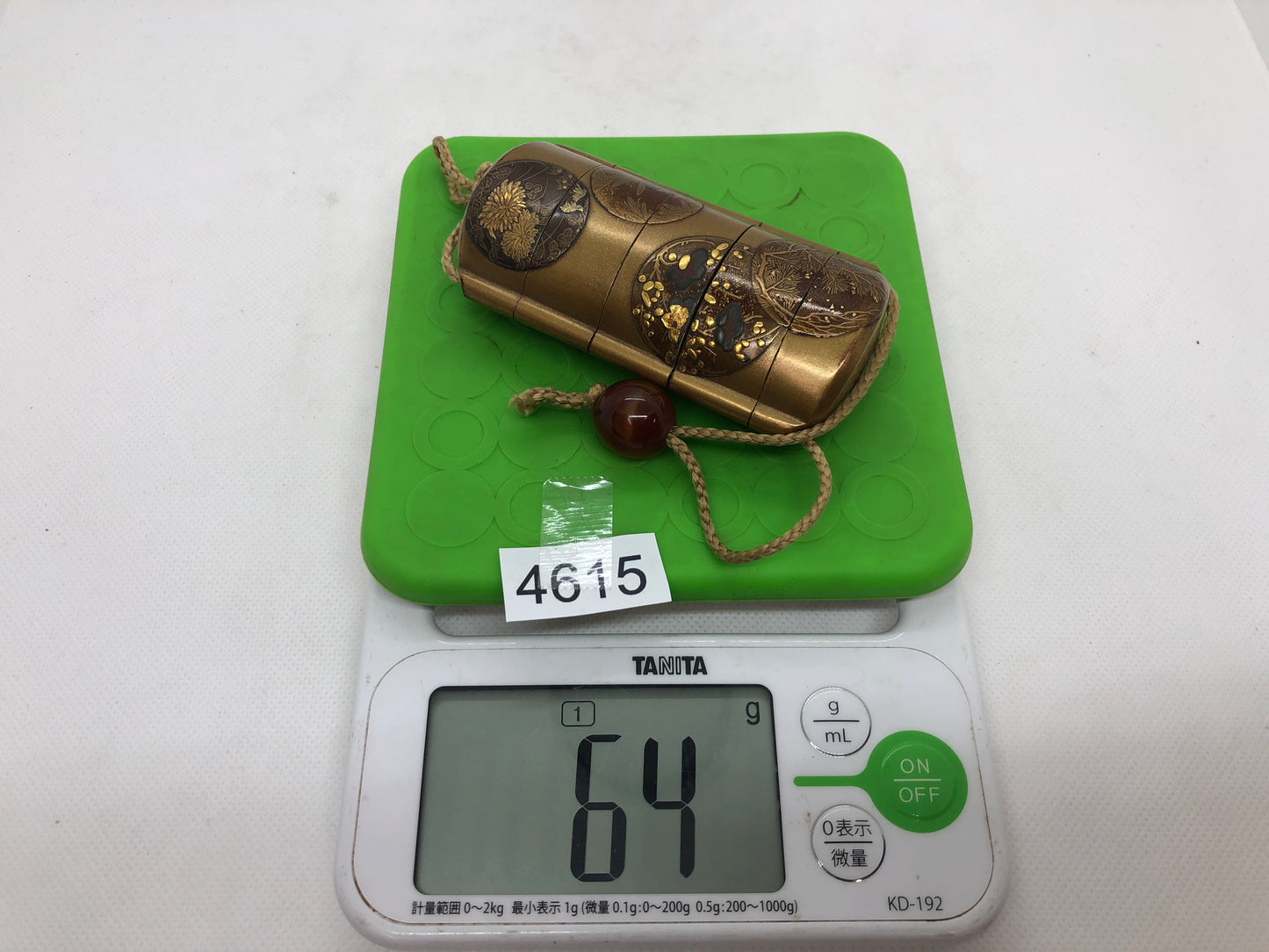 Y4615 INROU Makie Pill Box matt finish inside Japan antique kimono accessory