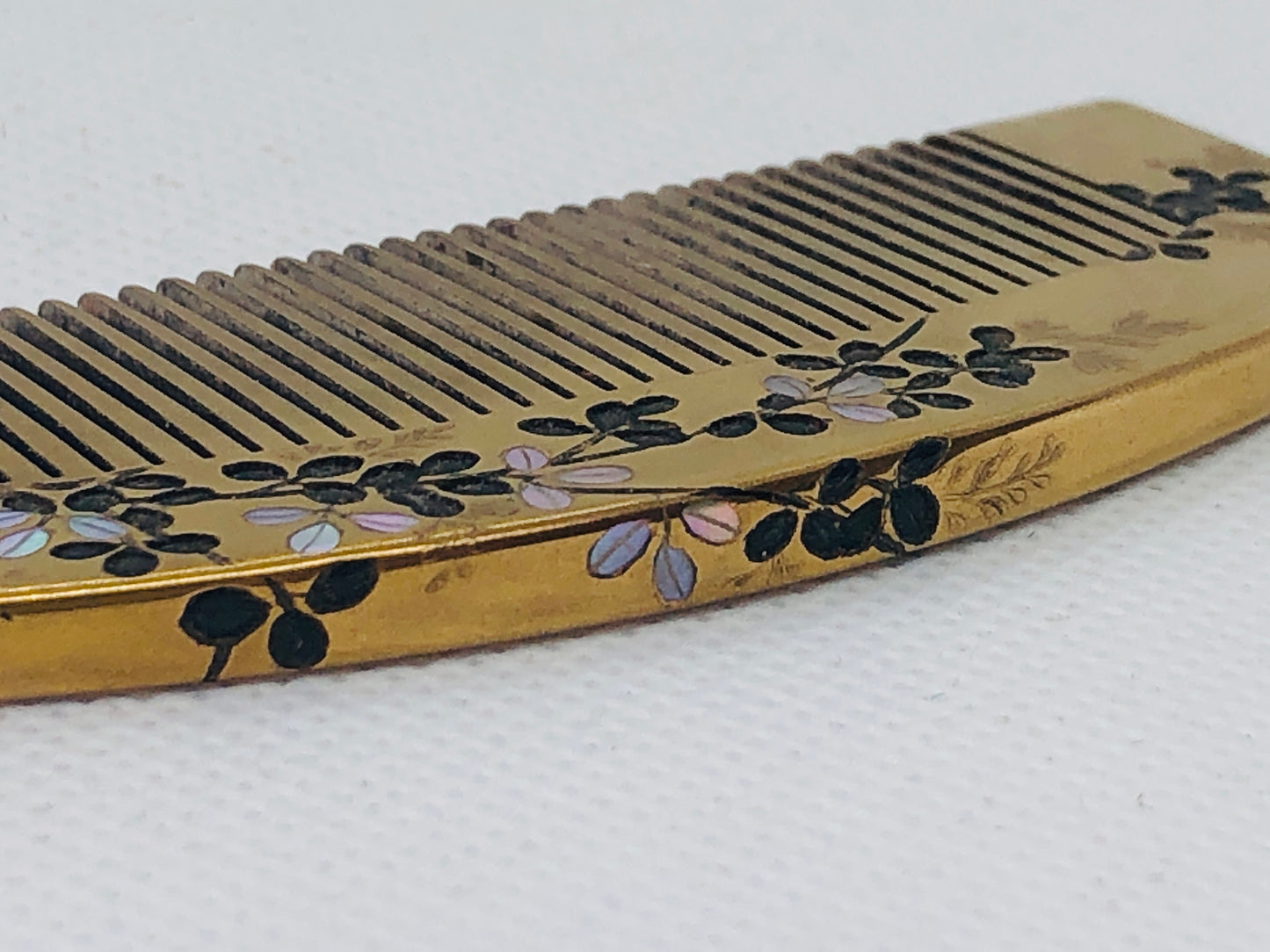 Y4787 KOUGAI Hair dressing Comb Makie Raden signed flower pattern Japan kimono