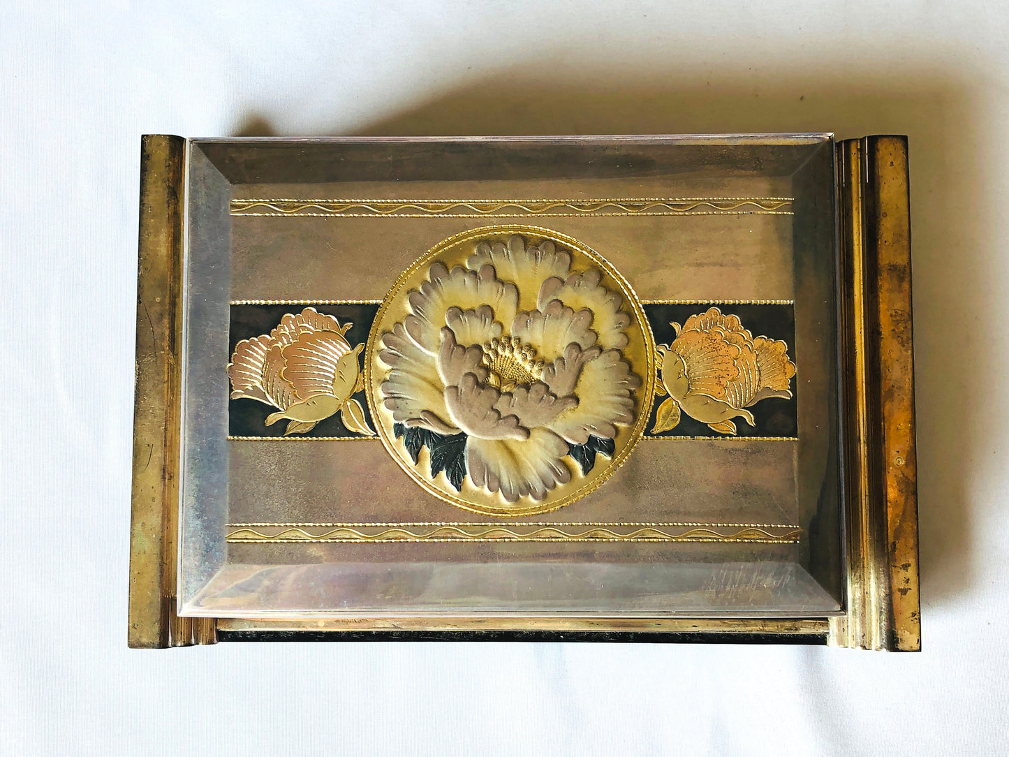 Y4810 BOX Silver Accessory case flower signed Japan antique vintage storage
