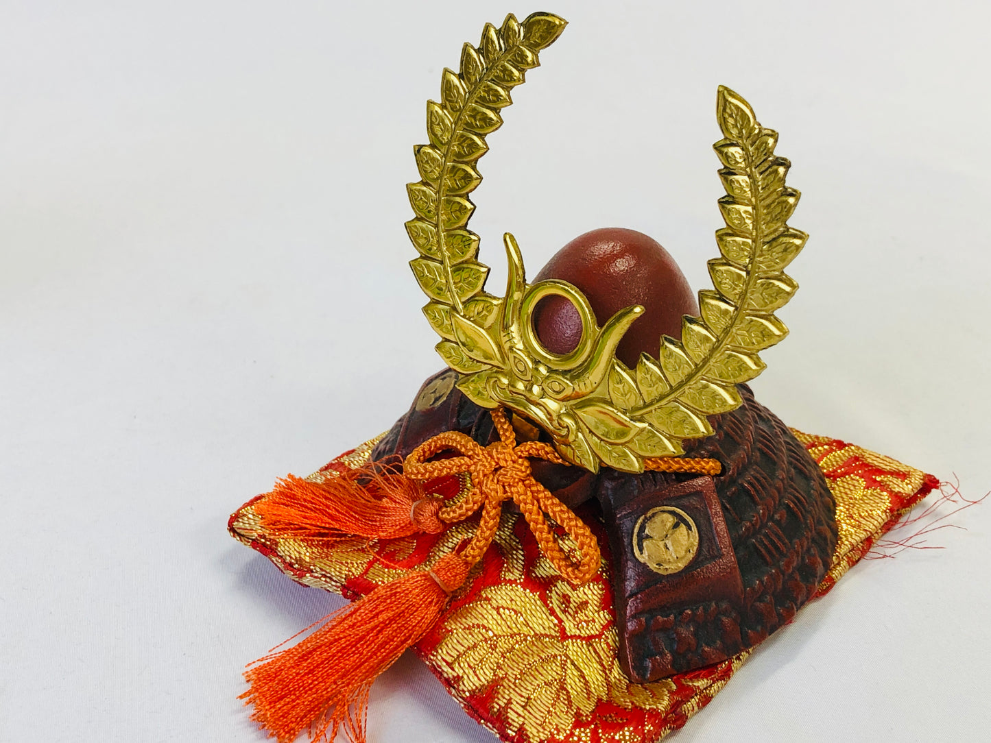 Y4856 OKIMONO small samurai kabuto set of 2 Japan antique figure interior decor