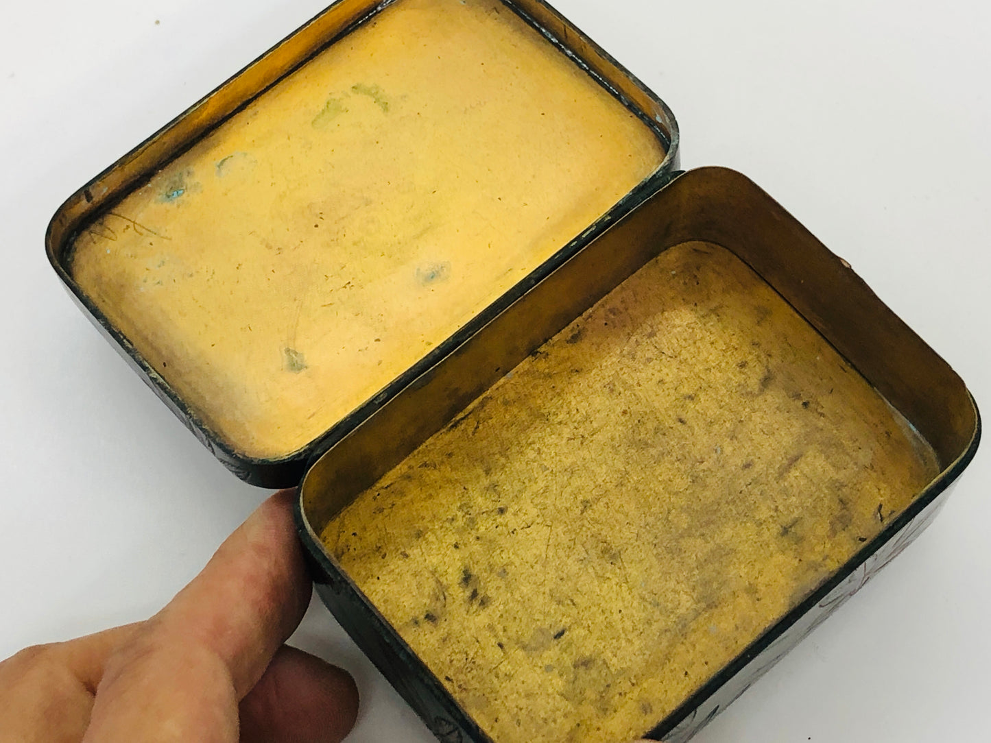 Y4859 BOX inlay small case storage monkey crab Japan antique vintage interior