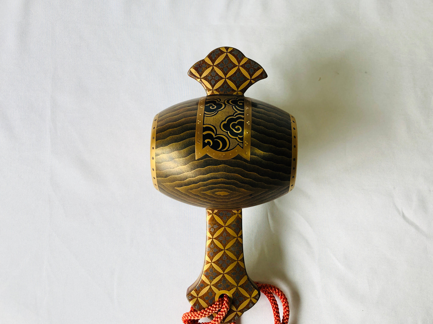 Y4876 OKIMONO Makie small mallet figure signed box Japan antique interior decor
