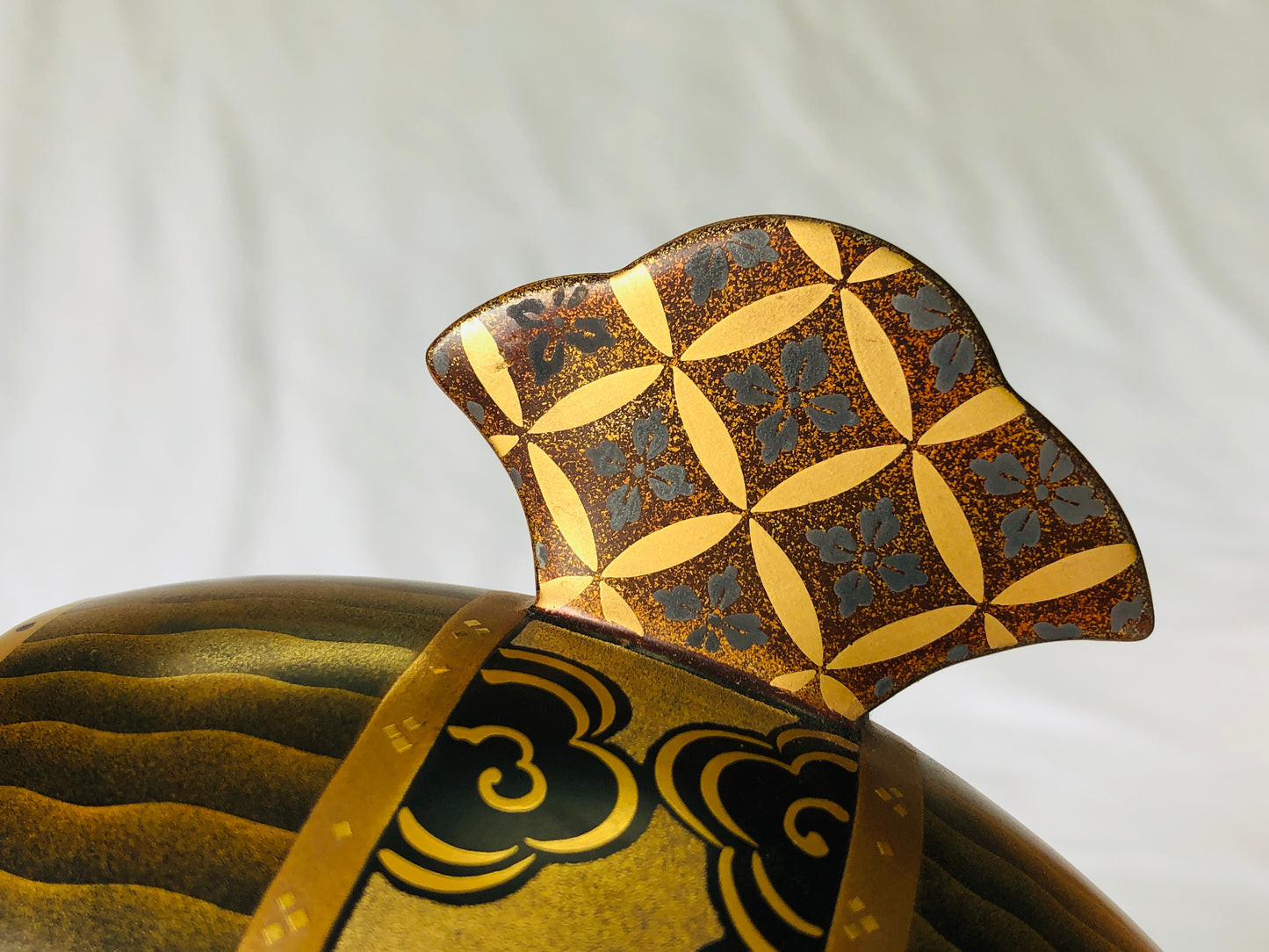Y4876 OKIMONO Makie small mallet figure signed box Japan antique interior decor