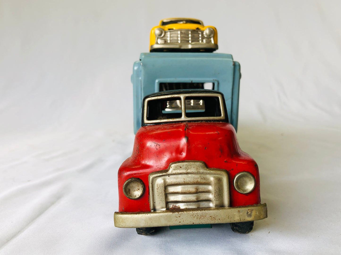 Y4935 TIN TOY automobile carrier car truck box Japan antique vintage vehicle