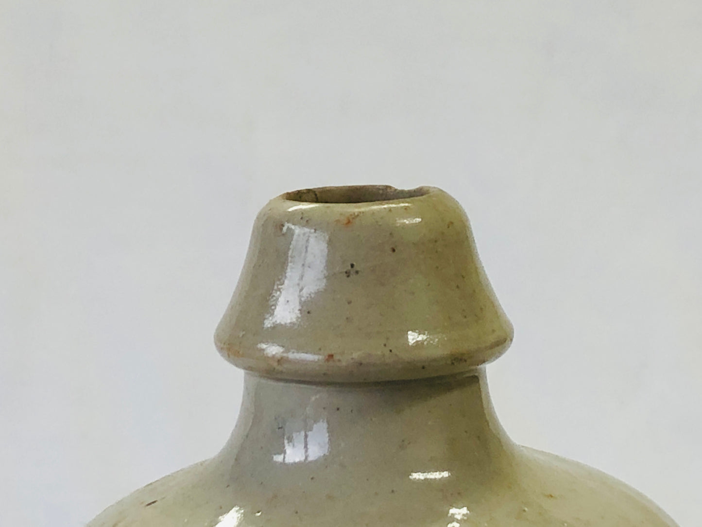 Y4955 CHOUSHI ceramic Tokkuri Sake bottle Japan antique vintage pot container