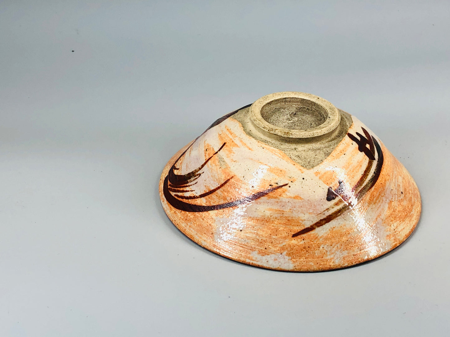 Y5241 CHAWAN Shino-ware flat Japan antique tea ceremony pottery bowl vintage