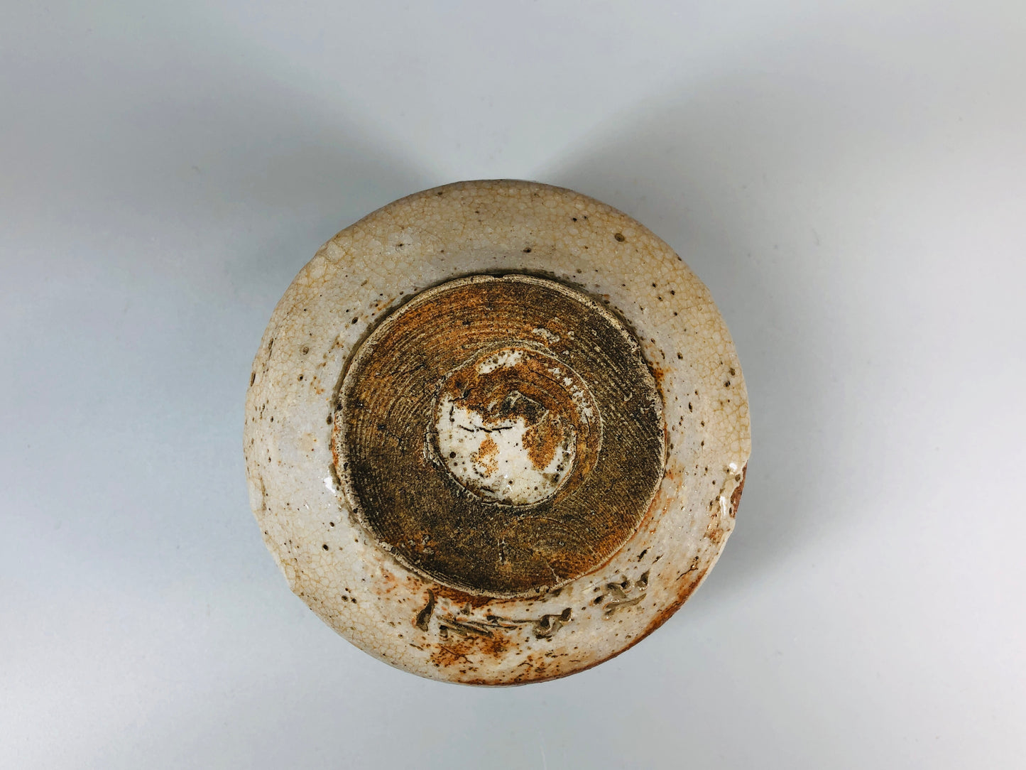 Y5245 CHAWAN Shino-ware kofuku kintsugi signed Japan antique tea ceremony bowl