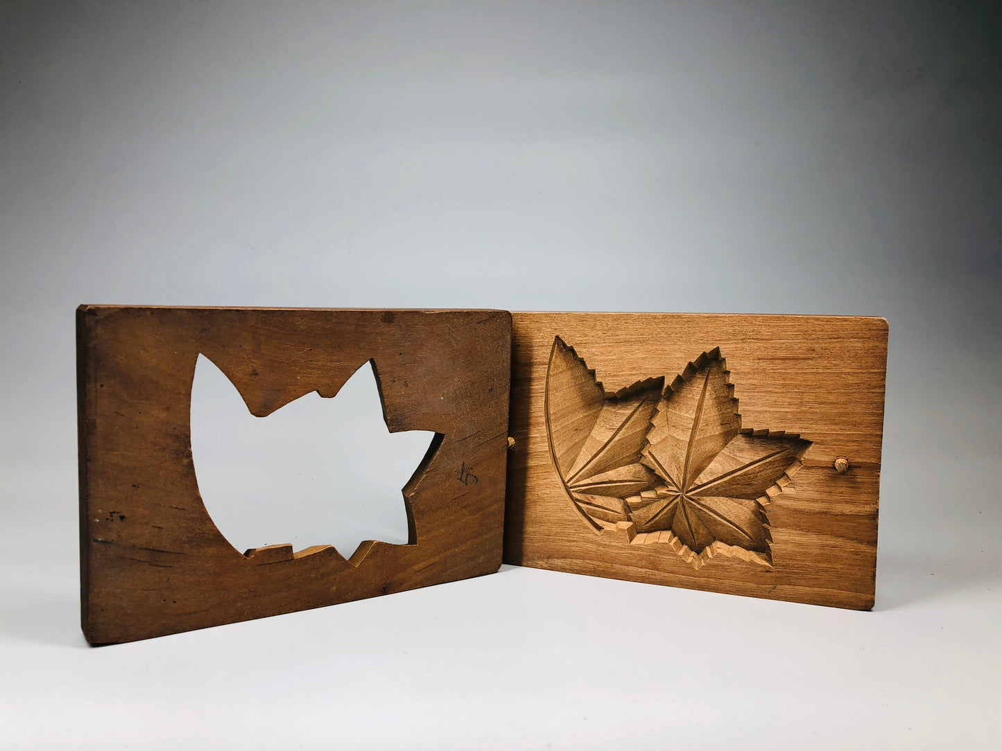 Y5248 KASHIGATA Autumn leaves Japan antique Wooden Pastry Mold wagashi