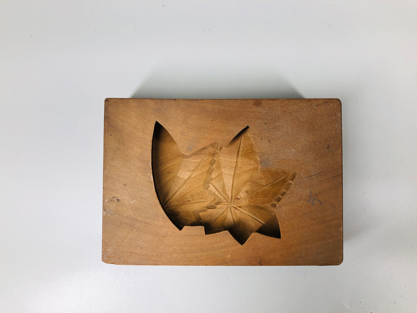 Y5248 KASHIGATA Autumn leaves Japan antique Wooden Pastry Mold wagashi