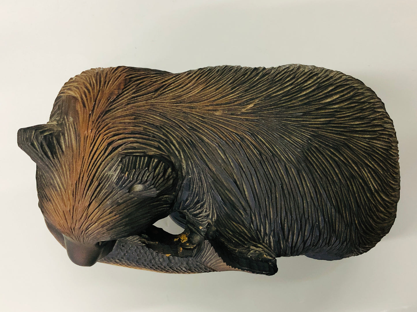 Y5267 OKIMONO wood Bear salmon figure figurine Japan antique interior decor