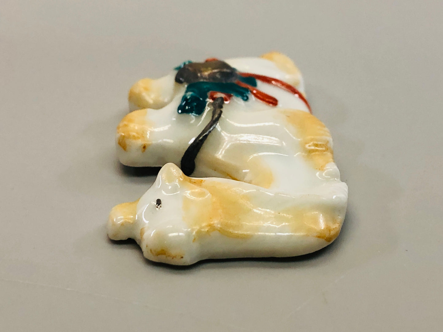 Y5310 OBIDOME Sash clip Camel ceramics box Japan Kimono accessory antique brooch