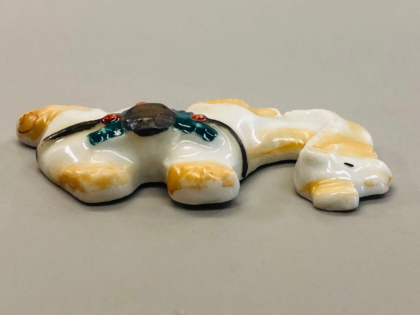 Y5310 OBIDOME Sash clip Camel ceramics box Japan Kimono accessory antique brooch