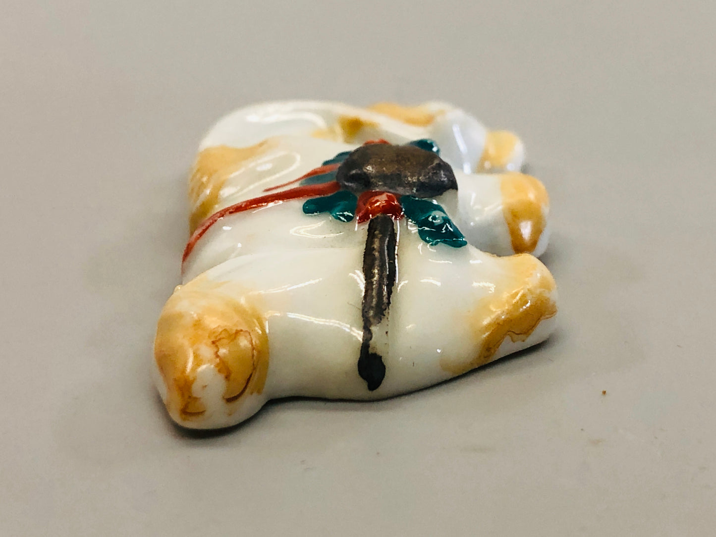 Y5310 OBIDOME Sash clip Camel ceramics box Japan Kimono accessory antique brooch