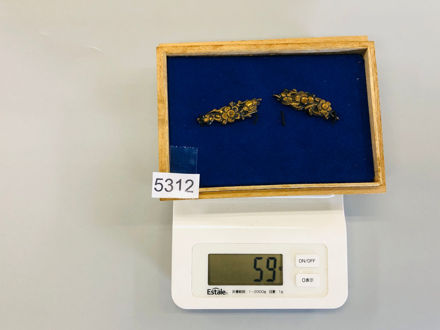 Y5312 MENUKI sword fittings sakura box Japan antique samurai katana koshirae