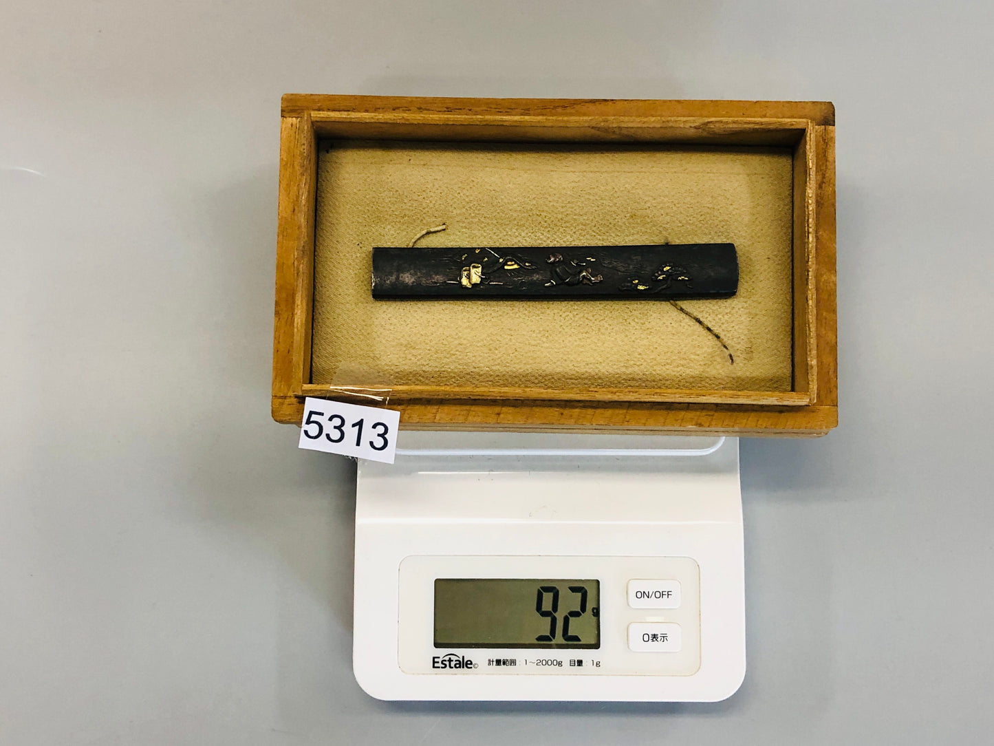 Y5313 TSUKA Kogatana small sword Iron inlay person box Japan Koshirae antique