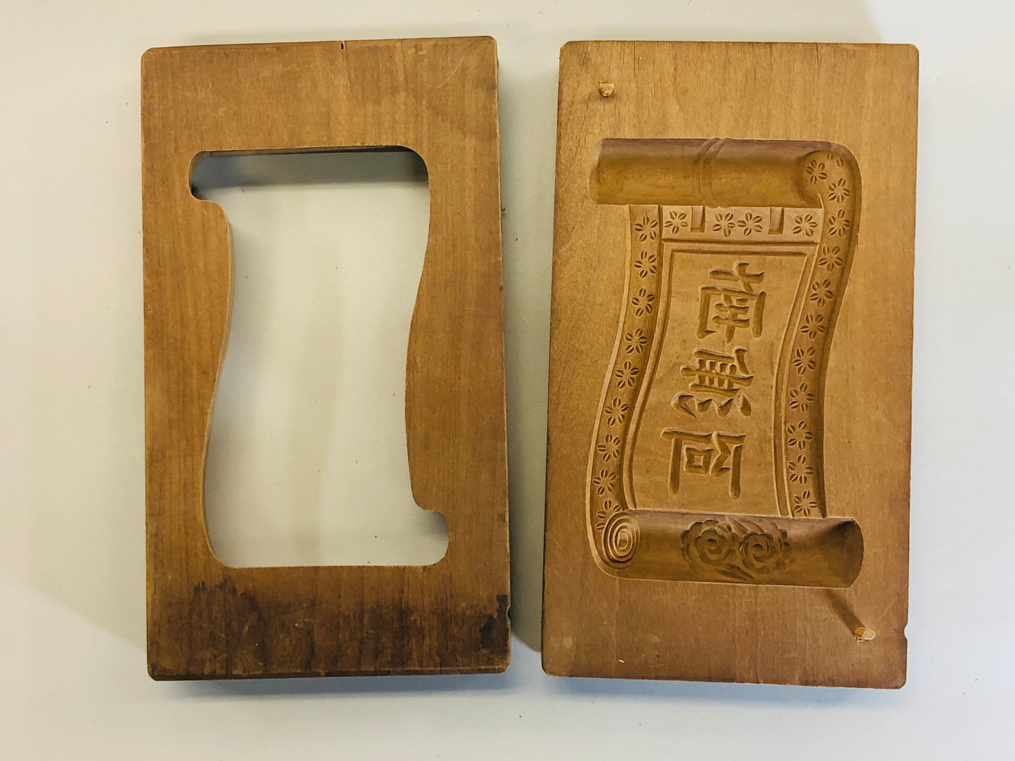 Y5340 KASHIGATA Kanji wood carving Japan antique Wooden Pastry Mold wagashi