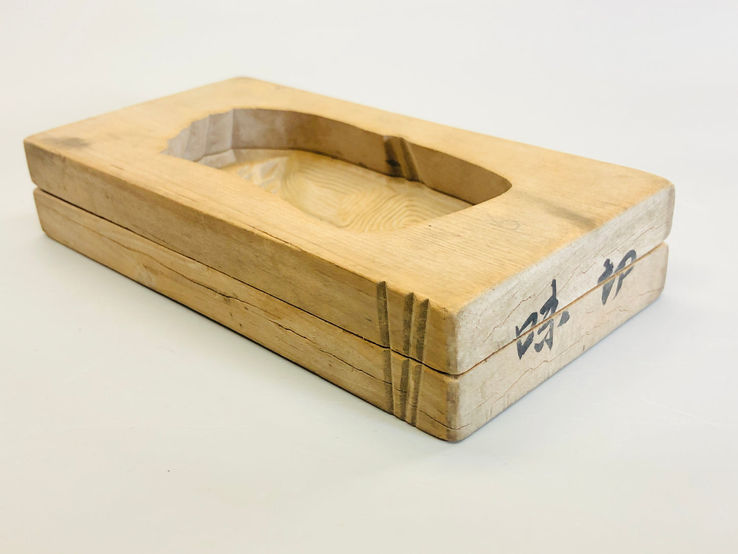 Y5343 KASHIGATA Cut fish wood carving Japan antique Wooden Pastry Mold wagashi