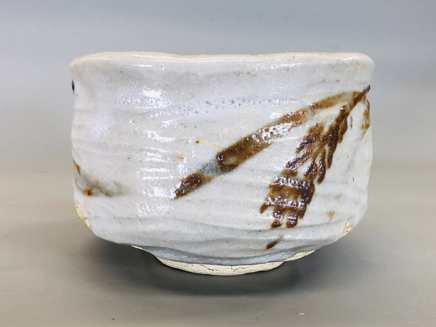 Y5403 CHAWAN Shino-ware signed box Japan antique tea ceremony pottery vintage