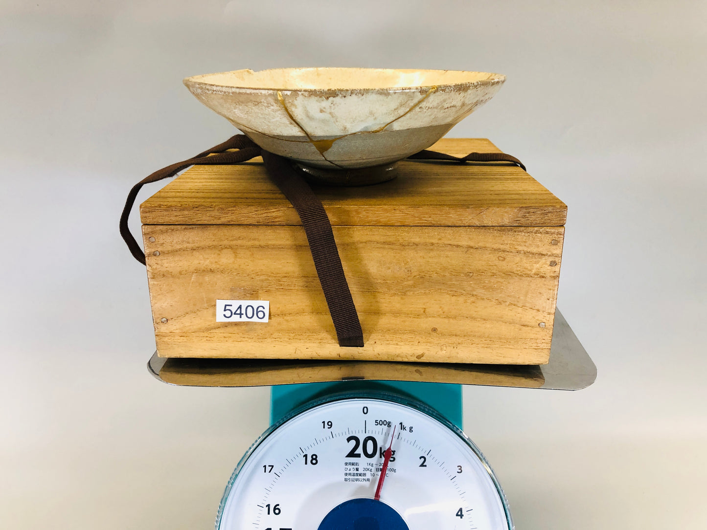 Y5406 CHAWAN Li Dynasty Plain Hakeme bowl kintsugi box Korea antique pottery