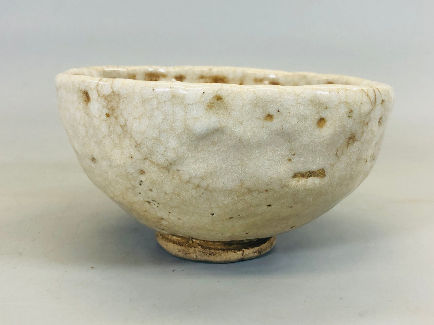 Y5477 CHAWAN Shino-ware signed box Japan antique tea ceremony bowl pottery