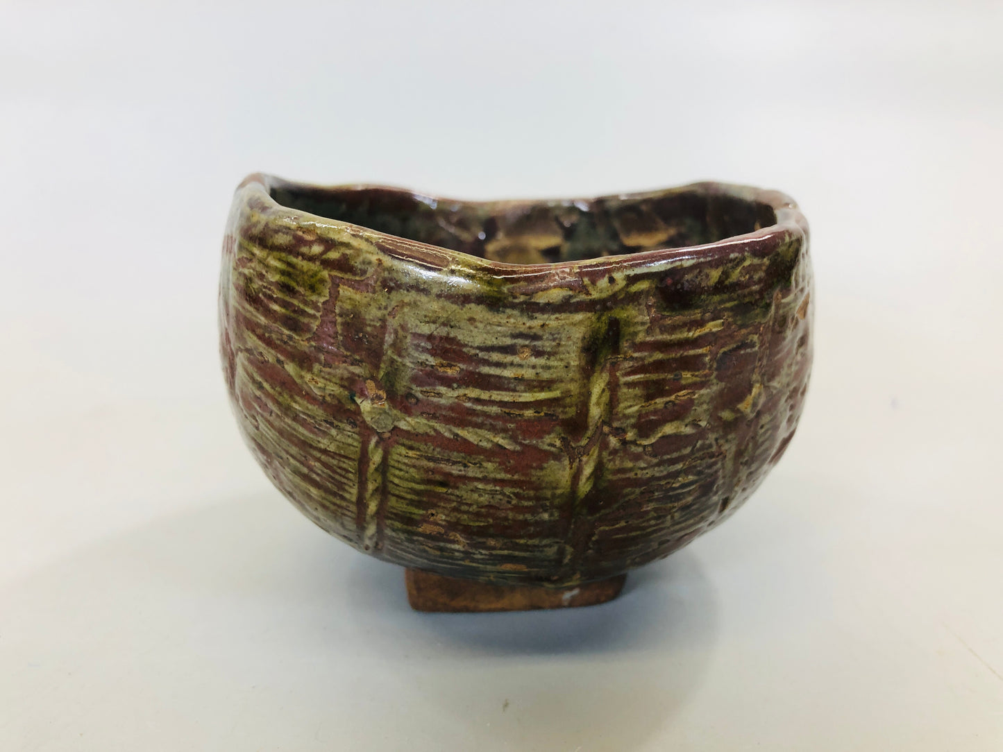 Y5548 CHAWAN Seto-ware signed bale shape Japan antique tea ceremony bowl pottery