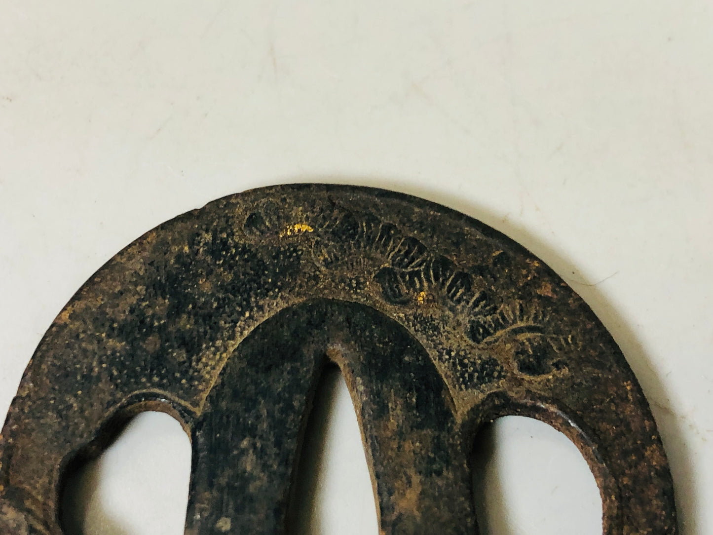 Y5571 TSUBA Iron sword guard signed Inlay Japan samurai katana koshirae edo
