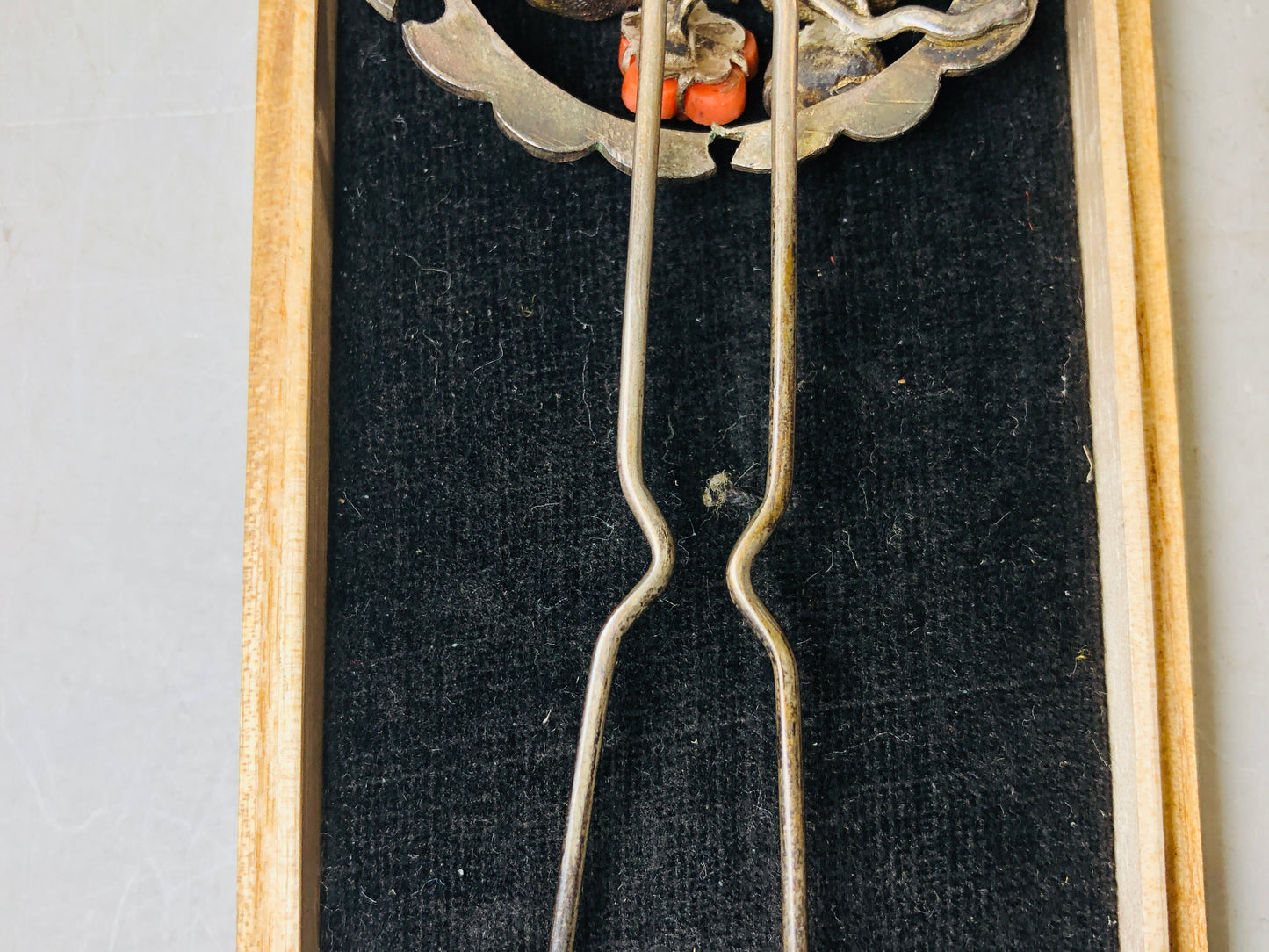 Y5727 KANZASHI Coral Cloisonne Silverwork Hair Stick pin Japan kimono antique