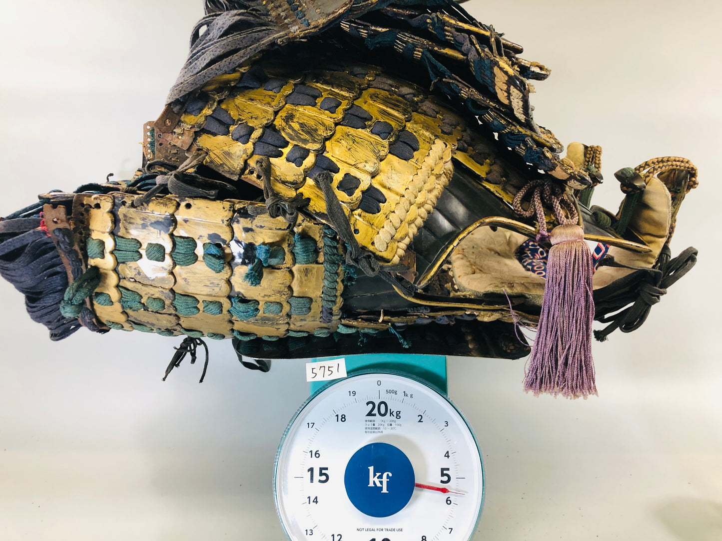 Y5751 YOROI Two-piece gold coating samurai armor arms gear Japan antique vintage