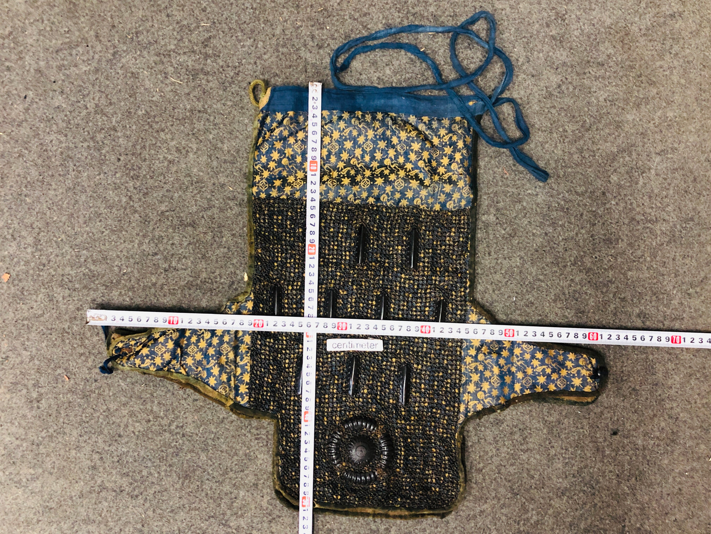 Y5752 YOROI Haidate iron thigh guard Edo period Japan antique vintage armor gear