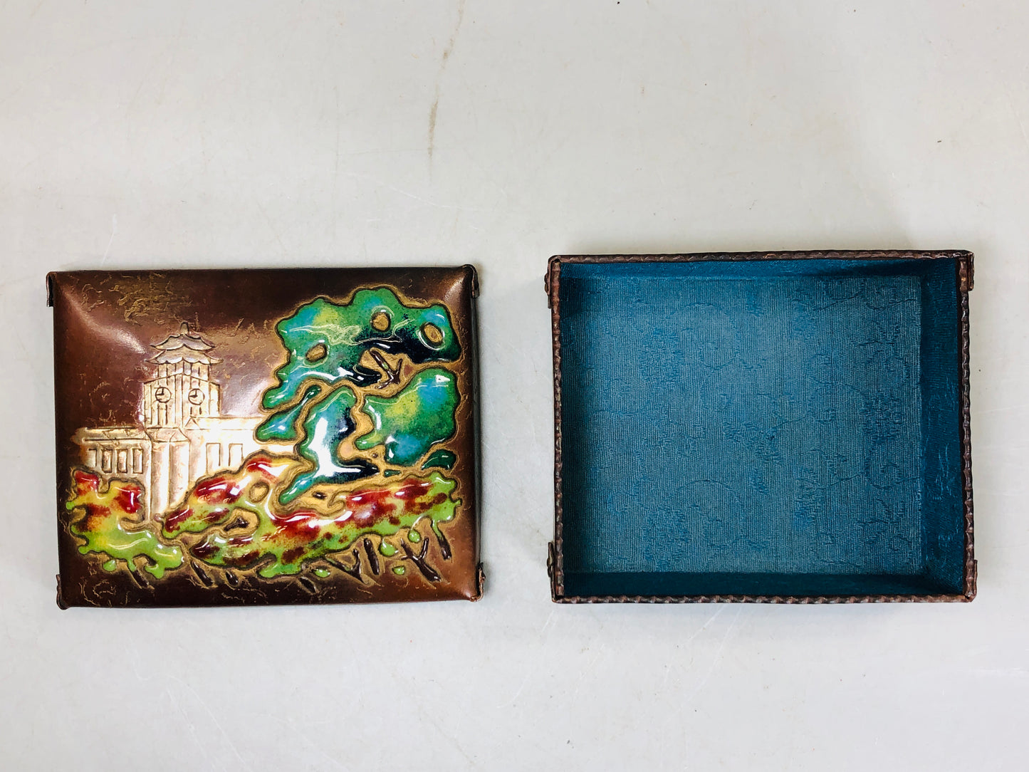 Y5771 BOX cloisonne accessory case lid signed Japan antique interior jewelry