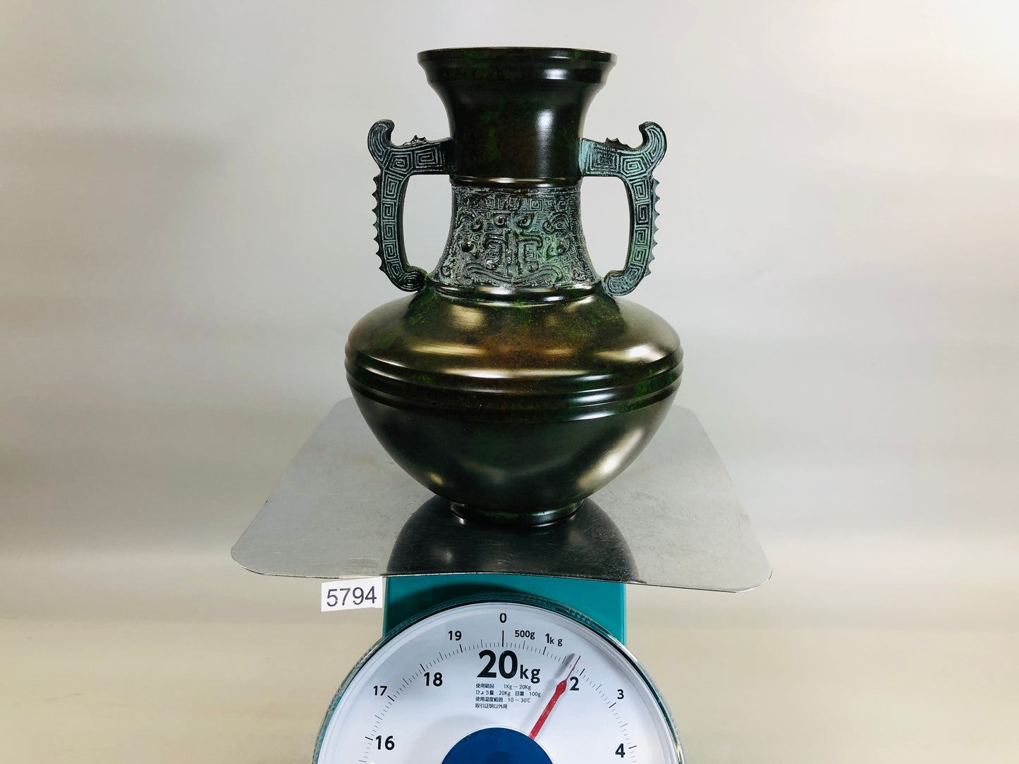 Y5794 FLOWER VASE Copper Chinese mythical monster Japan ikebana antique decor