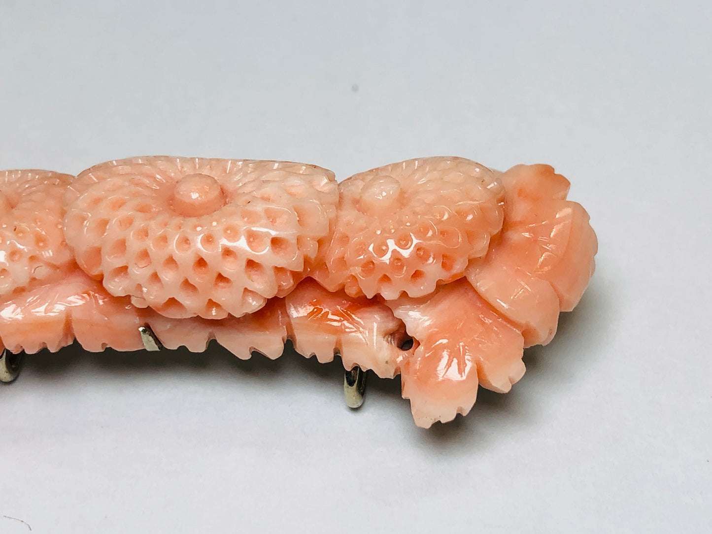 Y5796 OBIDOME Sash clip coral sculpture flower Japan Kimono accessory antique