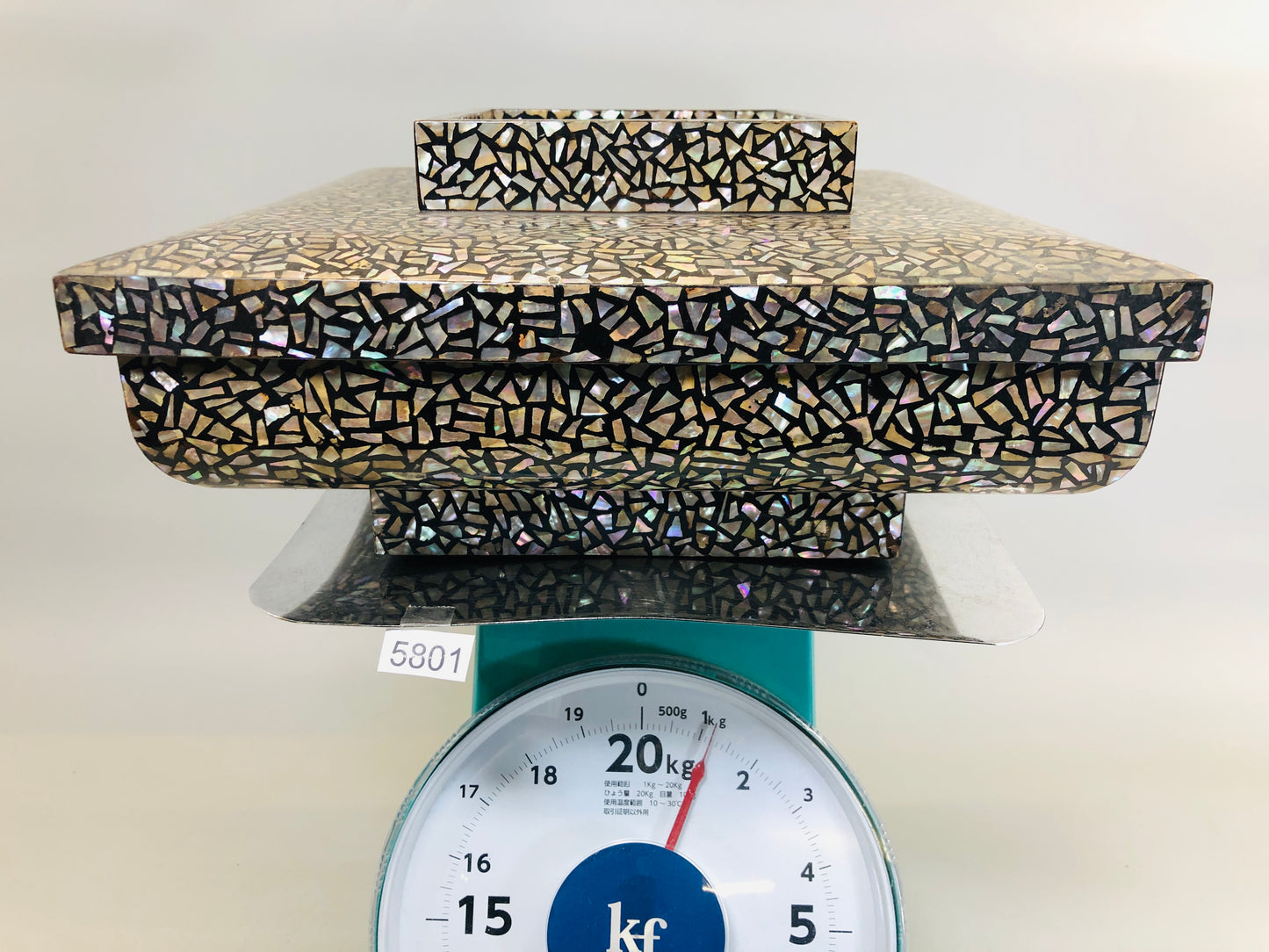 Y5801 BOX Mother-of-pearl work Raden square Vermilion Japan antique storage case