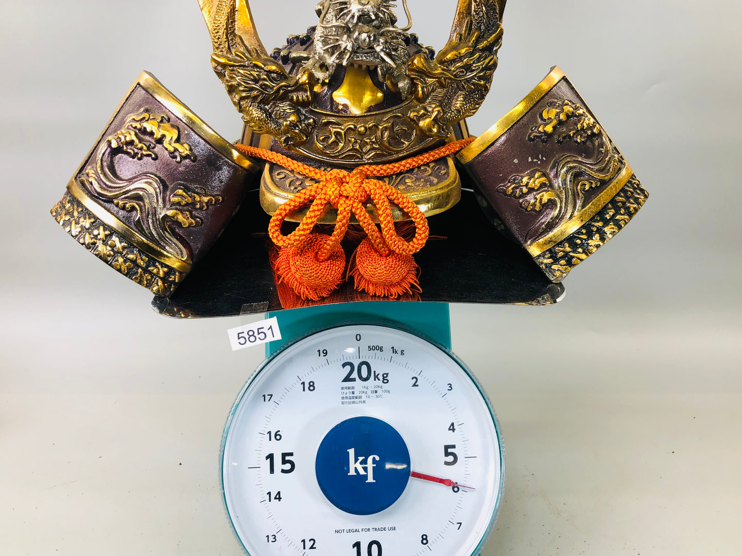 Y5851 OKIMONO Metal kabuto helmet figurine dragon decoration Japan antique decor