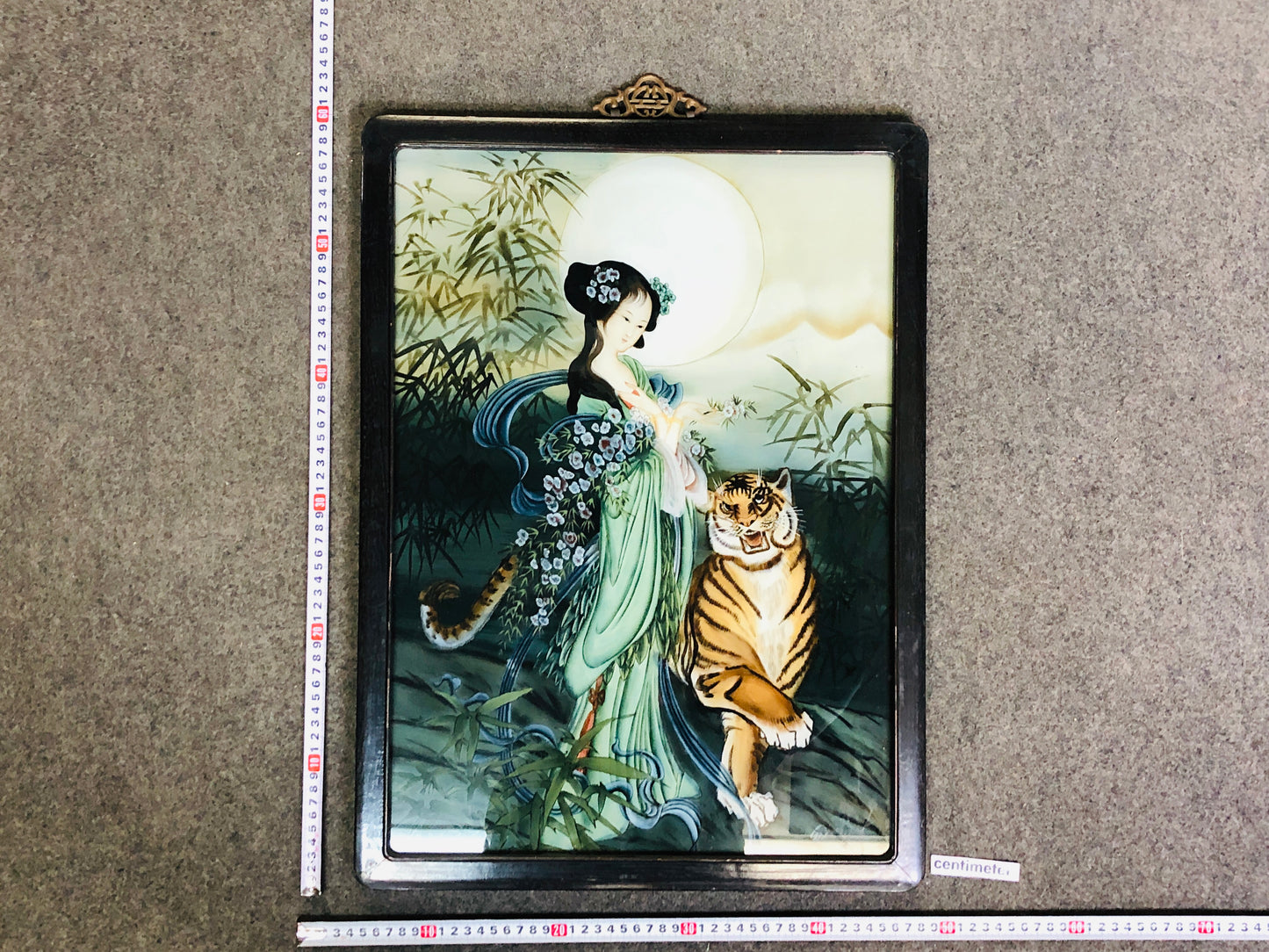 Y5855 OKIMONO Glass painting beauty tiger moon bamboo framed Japan antique decor