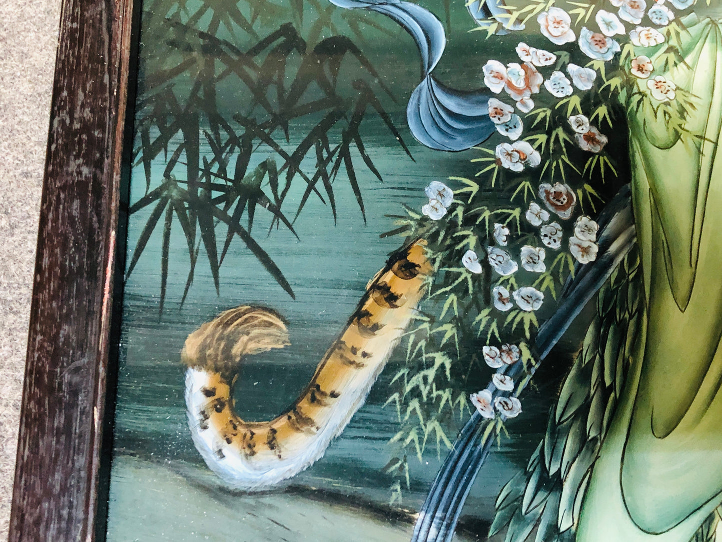 Y5855 OKIMONO Glass painting beauty tiger moon bamboo framed Japan antique decor