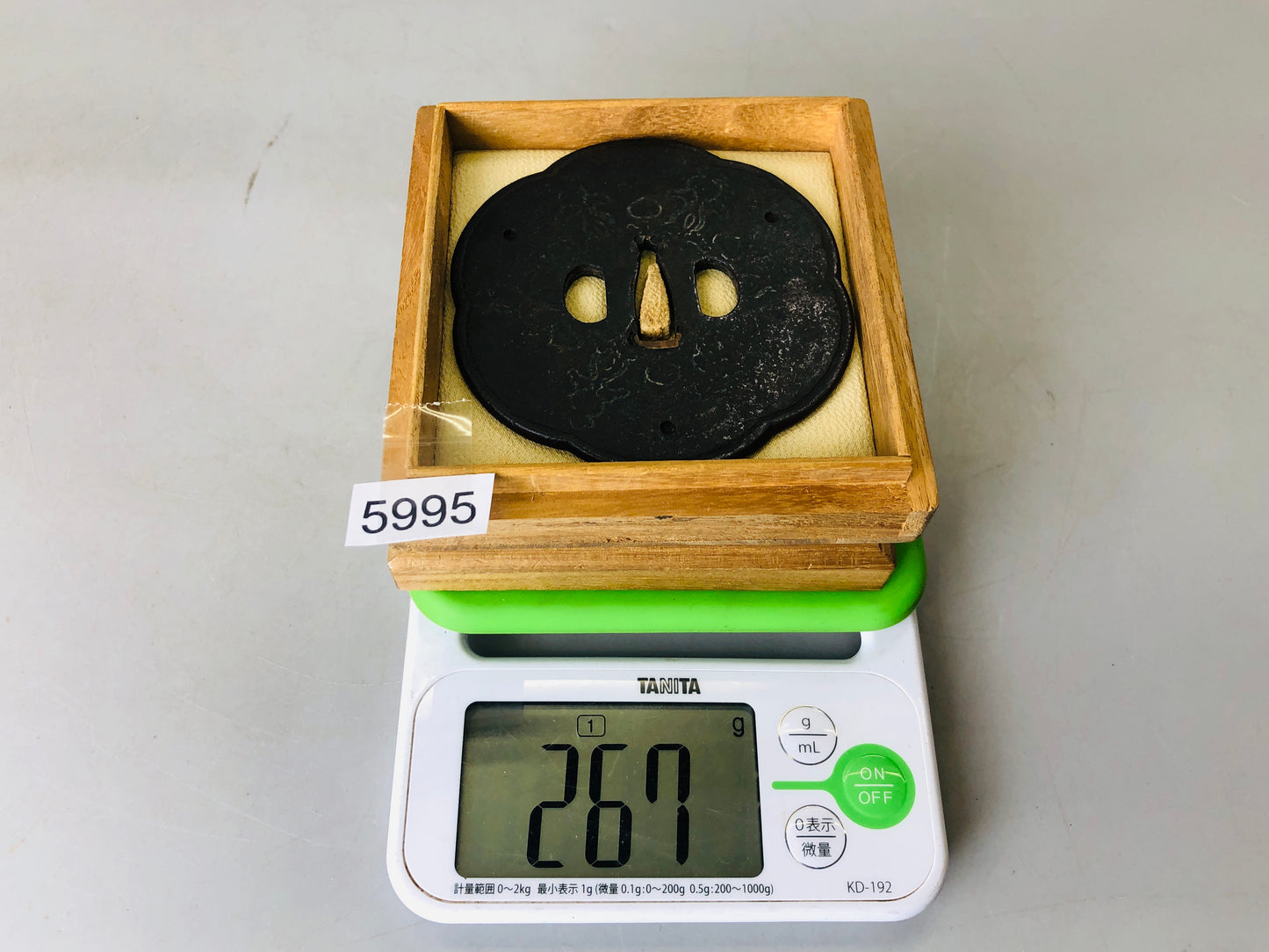 Y5995 TSUBA Large sword guard Inlay box Japan samurai katana koshirae edo