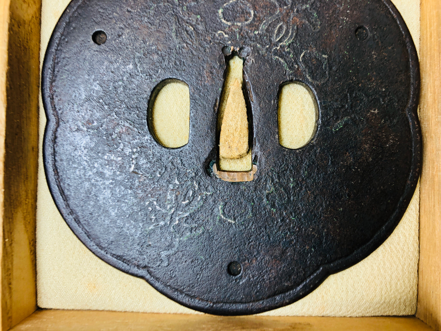 Y5995 TSUBA Large sword guard Inlay box Japan samurai katana koshirae edo