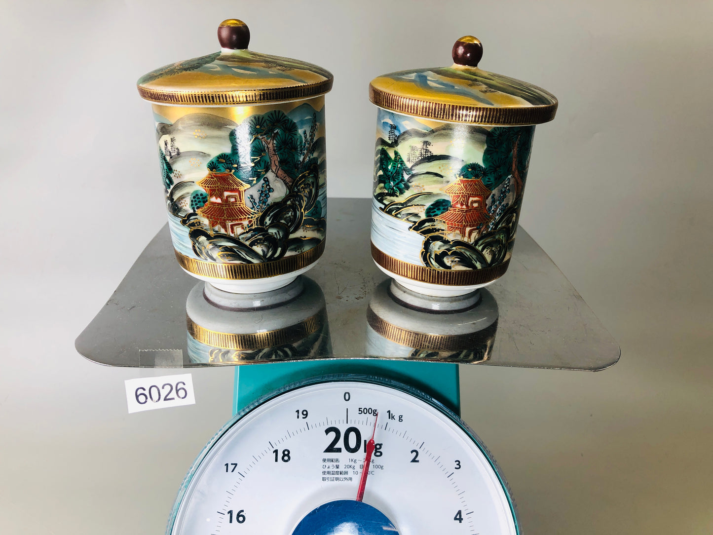 Y6026 YUNOMI Kutani-ware cup signed Japan antique tea ceremony pottery vintage