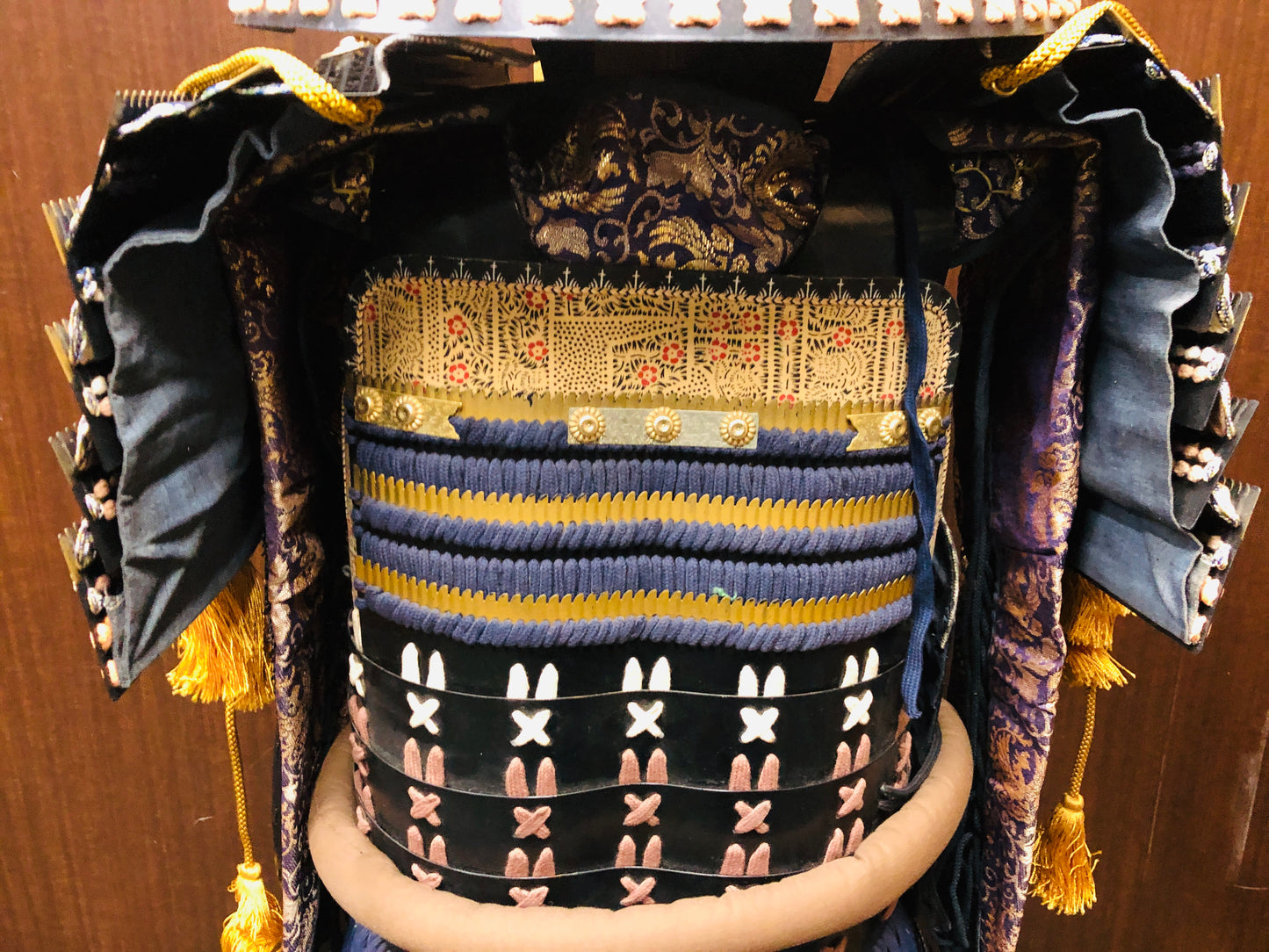 Y7036 YOROI Samurai armor helmet set navy blue white brown thread Japan antique