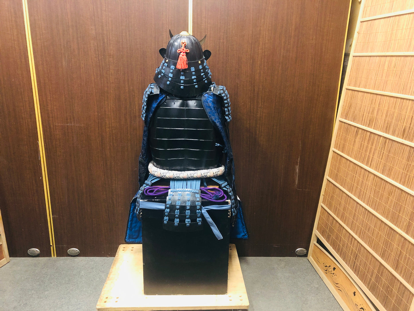 Y7037 YOROI Samurai armor helmet set Iron life size Japan antique bushi busho