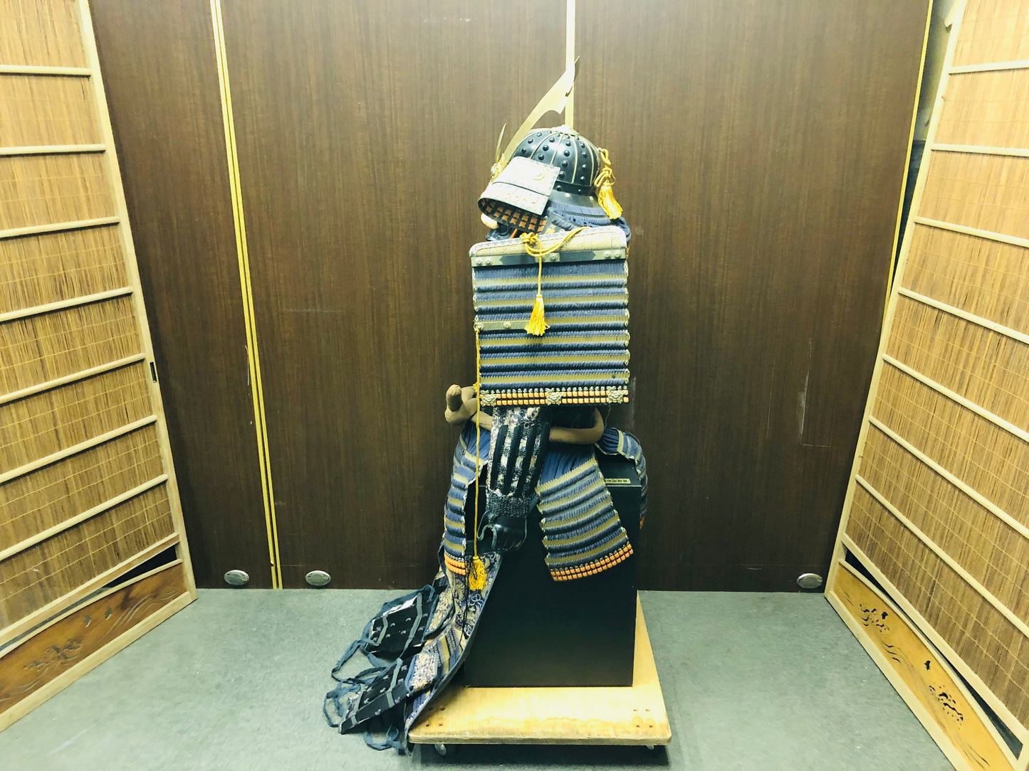 Y7038 YOROI Samurai armor helmet set navy blue thread Japan antique busho bushi