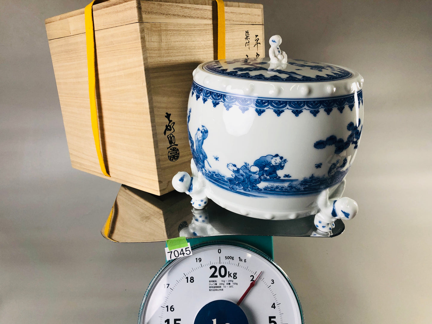 Y7045 MIZUSASHI Hirado-ware water pot signed box Japan Tea Ceremony antique