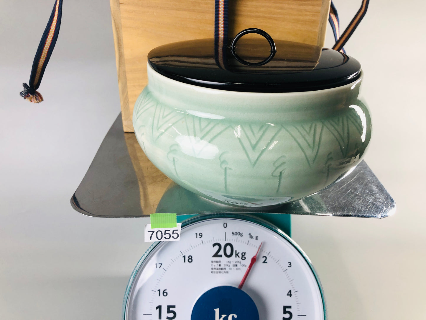 Y7055 MIZUSASHI Celadon water pot signed box Japan Tea Ceremony utensils antique